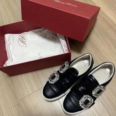 2025年最新】ROGER VIVIER スニーカーの人気アイテム - メルカリ