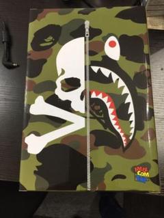 MASTER MIND vs BAPE® BE@RBRICK 400%&100%