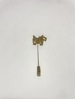 犬型ピンバッチ ストーン付き