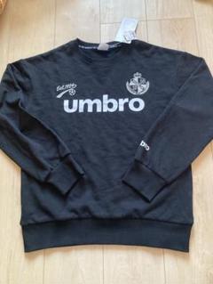 未使用タグ付き　umbro ブラック トレーナー 160