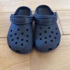 Crocs キッズサンダル ネイビー