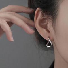 キャッチレス ピアス ねじれ フープピアス 【数量限定】ハート シルバー 韓国