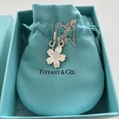 Tiffany & Co. 花型ネックレス　GO WOMEN 2015 Tiffany & Co. Go Women Marathon Japan 2015 Sakura Cherry