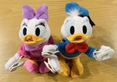 新品未使用 ディズニー ドナルド デイジー くっつき 肩のせ ぬいぐるみ