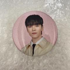 SEVENTEEN バーノン holiday 缶バッジ