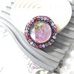 ビーズ刺繍ブローチ☆pink