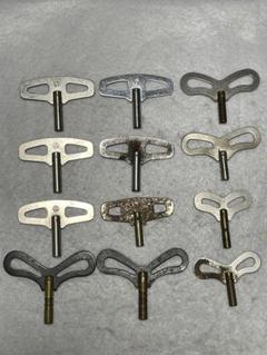柱時計　巻鍵×12点　中古品　ゼンマイ巻　①