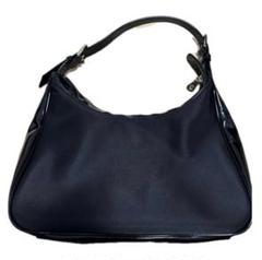 GUESS 黒 ハンドバッグのサムネイル