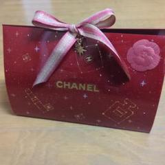 2025年最新】CHANELクリスマスギフトの人気アイテム - メルカリ