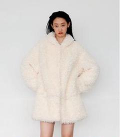 2025年最新】CARLA エコファーコートの人気アイテム - メルカリ