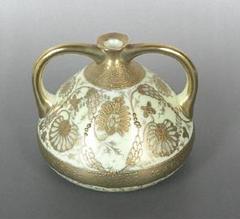 明治 オールドノリタケ　金箔盛上げ 両耳花瓶 明治 オールドノリタケ 金箔盛上げ 両耳花瓶 - メルカリ