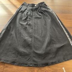 美品❗️LOVETOXIC ブラックスカート 140