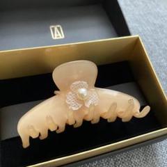 美品　ALEXANDRE DE PARIS ヘアクリップ パール 　S S クリップ｜ALEXANDRE DE PARIS（アレクサンドル ドゥ パリ）