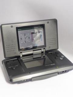 完動品　ニンテンドーDS 本体 グラファイトブラック