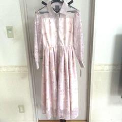 新品未使用タグ付！Michell macaron シアー花柄ロングワンピース 新品未使用タグ付！Michell macaron シアー花柄ロングワンピース