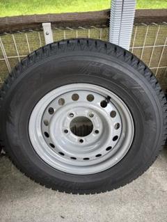 スタッドレスタイヤ BLIZZAK 215/80R16 1本 ランクル70 - メルカリ
