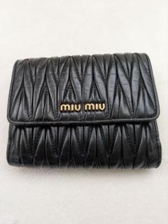 美品❤️ ミュウ ミュウ　長財布　 ビジュー　Wホック　マテラッセ ミュウミュウ 三つ折り財布 マテラッセ ミニ財布 ピンク