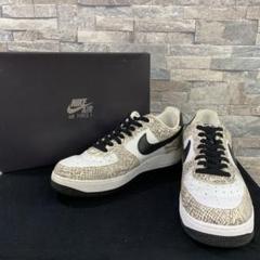 中古 NIKE AIR FORCE 1 LOW RETRO スニーカー