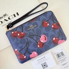 【COACH】さくらんぼ柄＊四角コインポーチ＊リストレット付き COACH コーチ ポーチ財布 コーナージップリストレット デニム