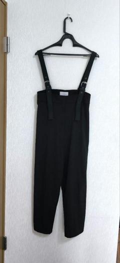 CHIGNON］トレンドの後ろ姿まで可愛い ビスチェサロペット黒