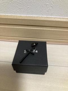 gunda ブラック クロスピアス
