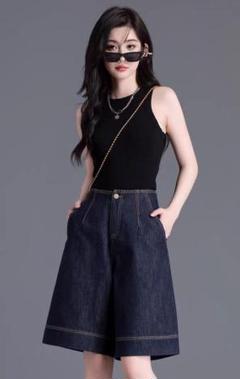 夏物コーデ デニム ジーパン ショートパンツ ゆったり 無地 ワイドパンツ