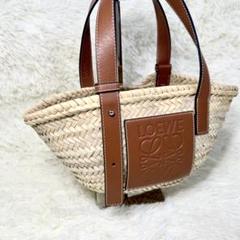 【極美品】LOEWE アナグラム かごバッグ 白 ハンドバッグ 極美品LOEWE ロエベ アナグラム かごバッグ ハンドバッグ - メルカリ