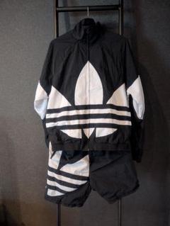 adidas - OLD adidas セットアップ ナイロン 中綿 日本製 90s old adidas Lサイズ 万国旗タグ 刺繍ナイロンセットアップ