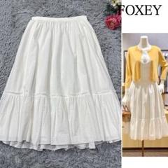 美品✨FOXEY フォクシー フレアスカート　バロン　ミッドナイト　膝丈 美品 フォクシーブティック ストレッチ 膝丈 タック ニット