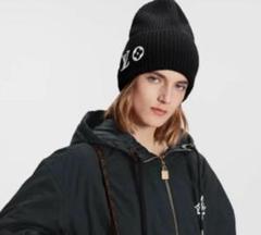 【試着のみ未使用】ルイヴィトン♡ ビーニー　ニットキャップ　ブラック 23FW☆》ルイヴィトン ニット帽 どんなコーデにも (Louis