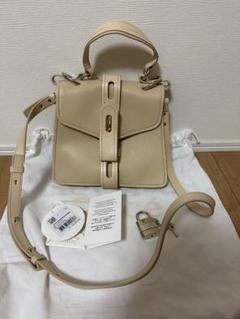 日本限定色新品未使用タグ付き Chloe バッグ