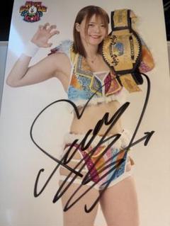 女子プロレス　マリーゴールド　直筆サイン入りポートレート　岩谷麻優　23