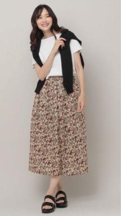 新品　エルーラ　ペイズリー柄フレアスカート