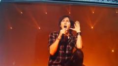B'z 稲葉浩志 en 3 ブラック❗ アンコール着用 HARE