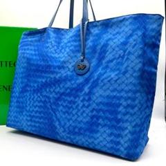 BOTTEGA VENETA イントレッチオリュージョン トートバッグ ブルー