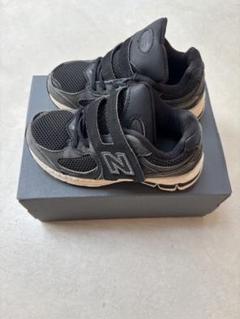 New Balance キッズ スニーカー ブラック　pv2002R 17
