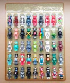 BE@RBRICKベアブリック100%を45体セット！レアケース付き BE@RBRICK ベアブリック 100％ブリスターケース付き 45体 - メルカリ