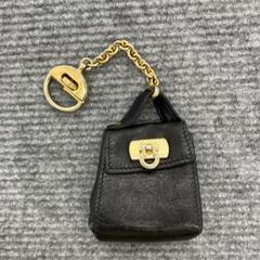 フェラガモ バッグ型キーホルダー Salvatore Ferragamo サルヴァトーレフェラガモ チャーム バッグ
