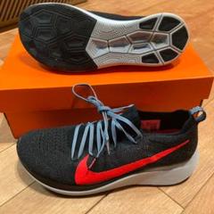 美品 NIKE ズームフライ 25.5 一度10キロ使用のみ