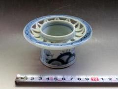 盃台■染付透かし杯台 酒器 唐草 古伊万里(江戸後期～明治期)時代物 古い骨董■ Yahoo!オークション - 盃台 染付透かし 六角杯台 古伊万里(江戸