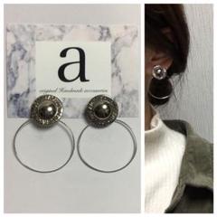 1067 2way☺︎英文字とシルバーのアンティークピアス×シルバーフープ☺︎