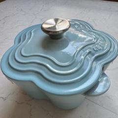 【匿名発送】ル クルーゼ ココット フルール ピュリストブルー 20cm LE CREUSET ココット フルール 20cm ピュリストブルー - メルカリ