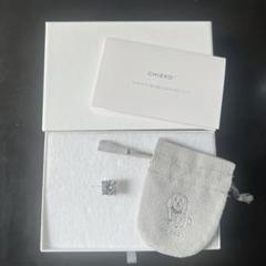 【新品】CHIEKO+ チエコプラス deco pierce デコピアス 白 新品】CHIEKO+ チエコプラス deco pierce デコピアス 白