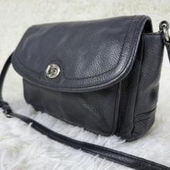 コーチ ミニショルダーバッグ シボ レザー ターンロック ブラック 28725