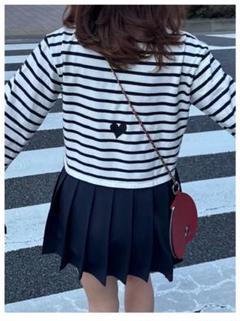 é back Heart border pleats onepiece（2color） | é