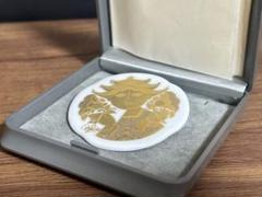 ローゼンタール×ビョルン・ヴィンブラッド　ブローチ