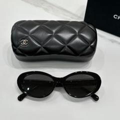 CHANEL ブラック オーバルサングラス - メルカリ