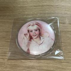 ピンズ・ピンバッジ・缶バッジ MOMO TWICE モモ 缶バッチ - メルカリ