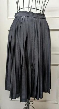 ❤VALENTINO❤シルク100%スカート/バックプリーツ