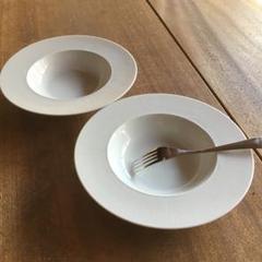 バズ茶様専用です。新品美濃焼 白磁 カロリナハット皿2枚セット